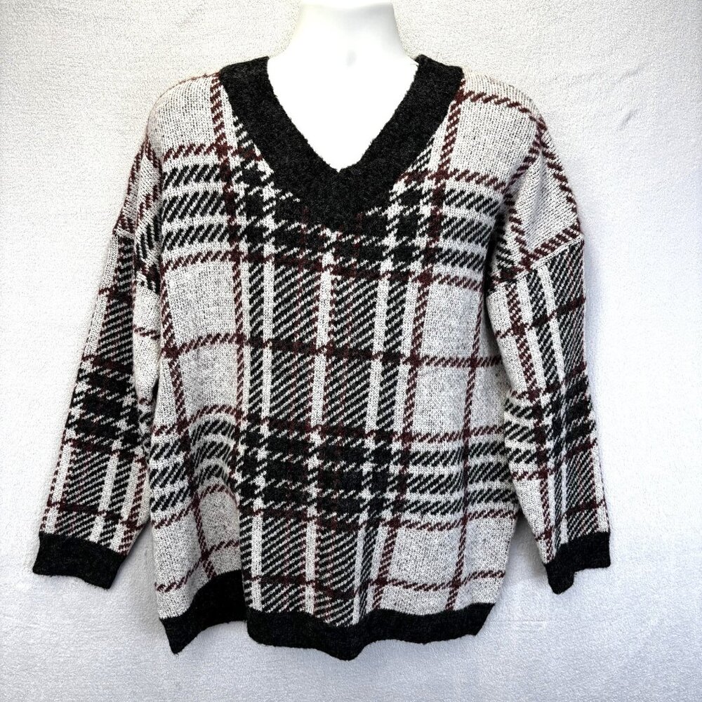 Natural Reflections Fuzzy Holiday Sweater Mens Large Red Black Plaid V Neck Knit